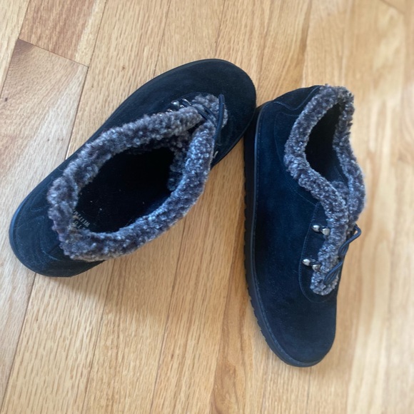 Stuart Weitzman Lined Suede Leather Shoe Boots sz 7 - 71/2 - Picture 3 of 8